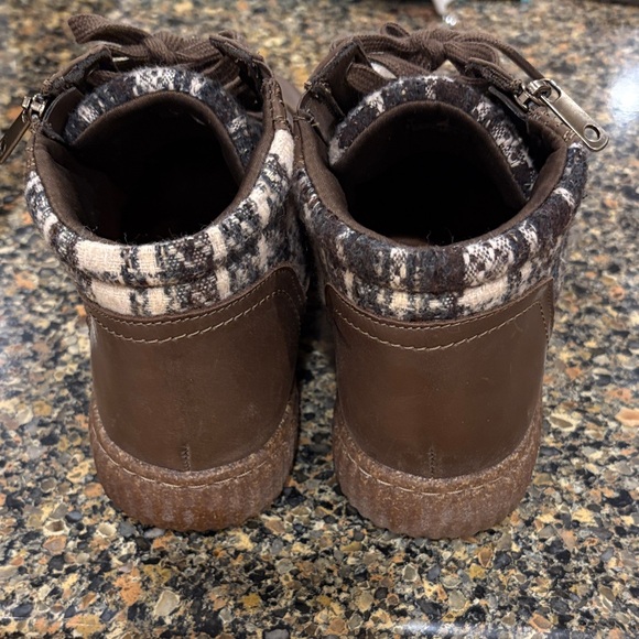 Clarks Collection Leather Ankle Boots Caroline Spice. Size 10 - Picture 5 of 8